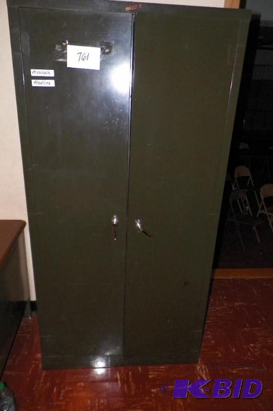 lot 761 image: Office Furniture