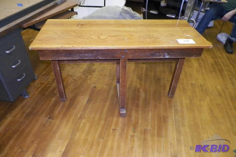 lot 771 image: Wood Table