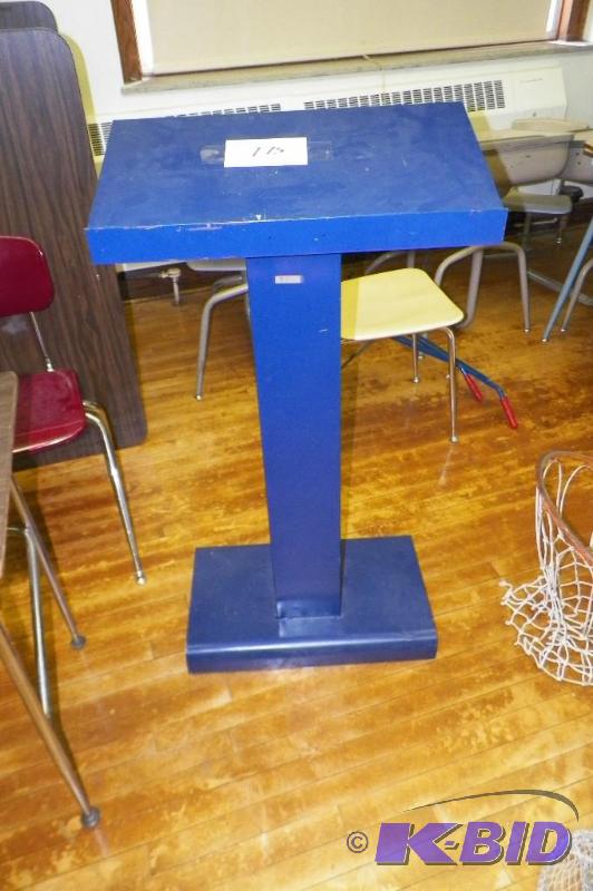 lot 775 image: Metal Podium