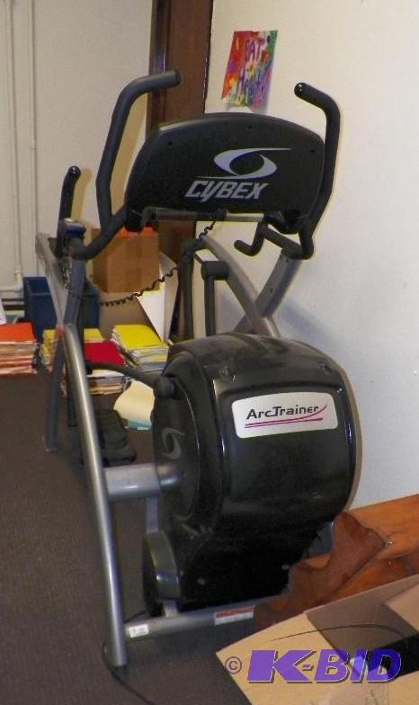 lot 827 image: CYBEX ARC TRAINER MODEL 600A  WORKS FINE- NEW THESE ARE $2800 MACHINES.  (Room 101 Storage)