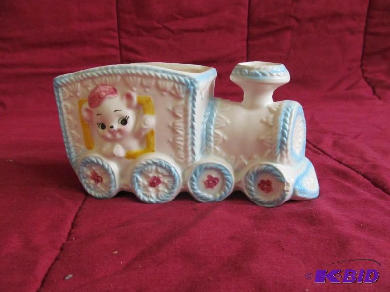 lot 117 image: Planter