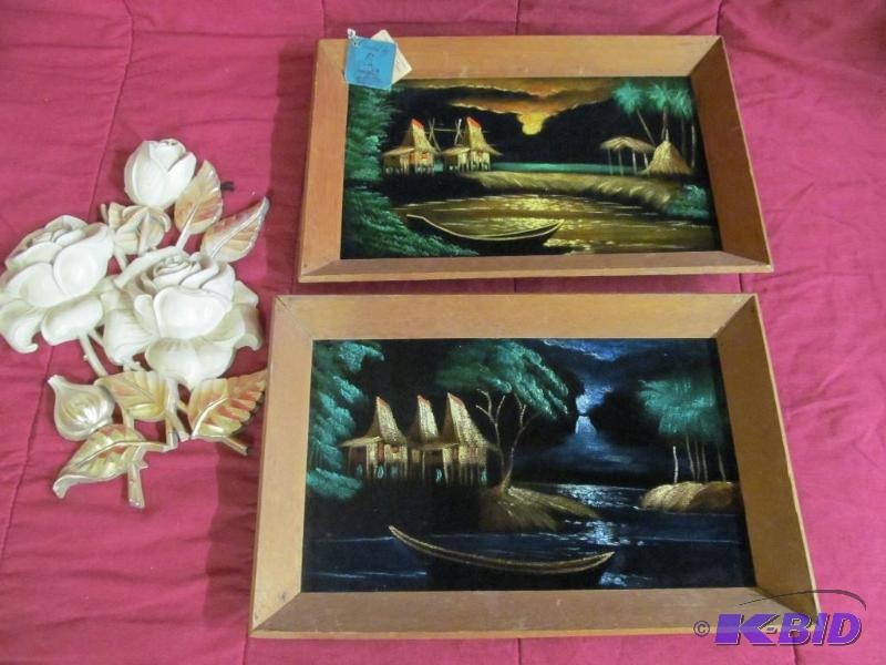 lot 120 image: Wall Decor