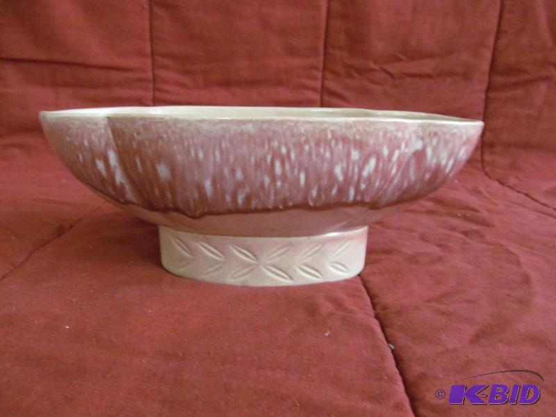 lot 132 image: Planter