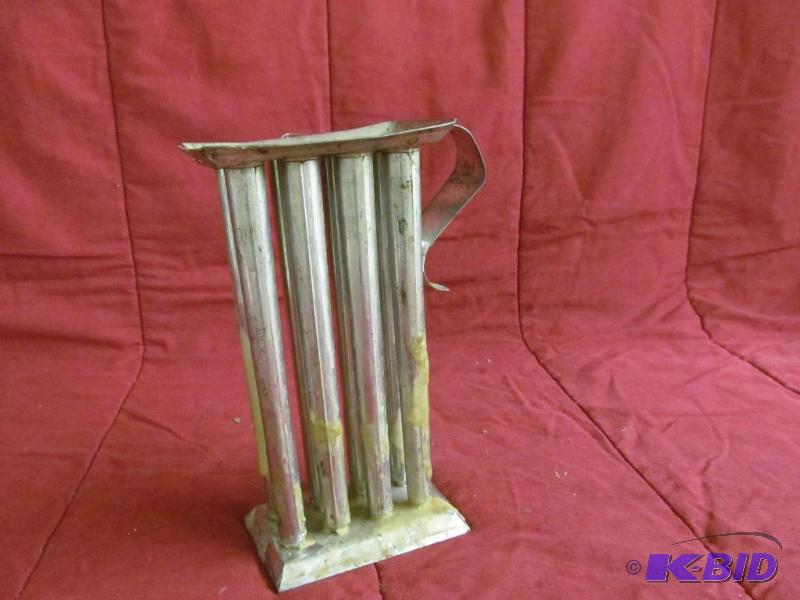 lot 144 image: Craft