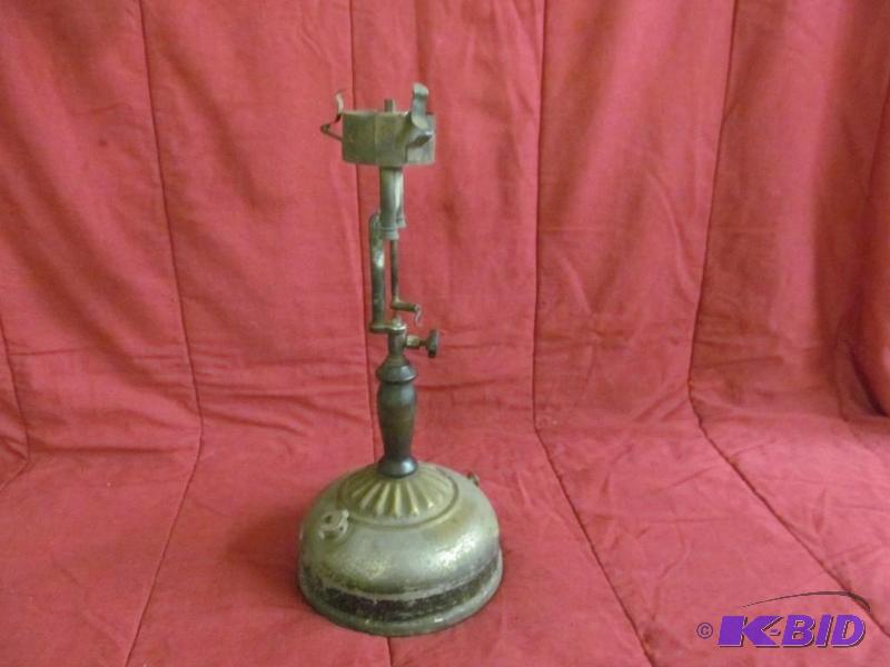 lot 165 image: Vintage