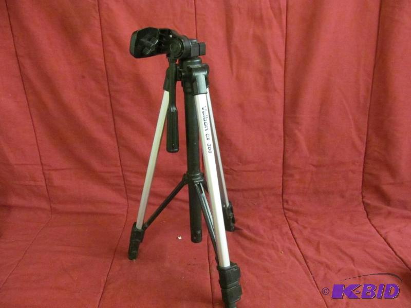 lot 205 image: Tripod