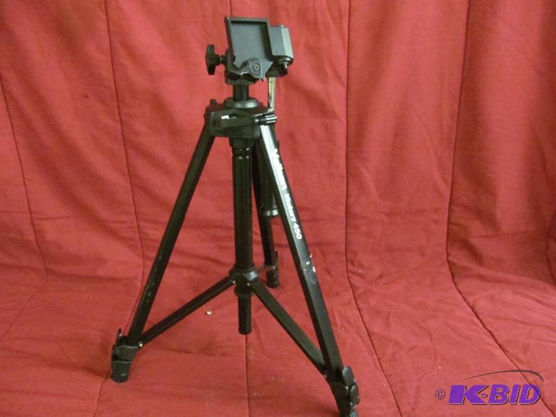 lot 207 image: Tripod