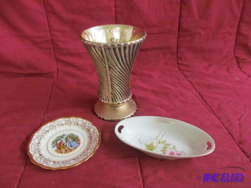 lot 242 image: Collectible