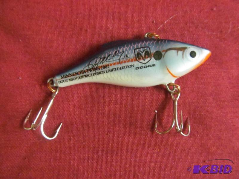 lot 70 image: Fishing