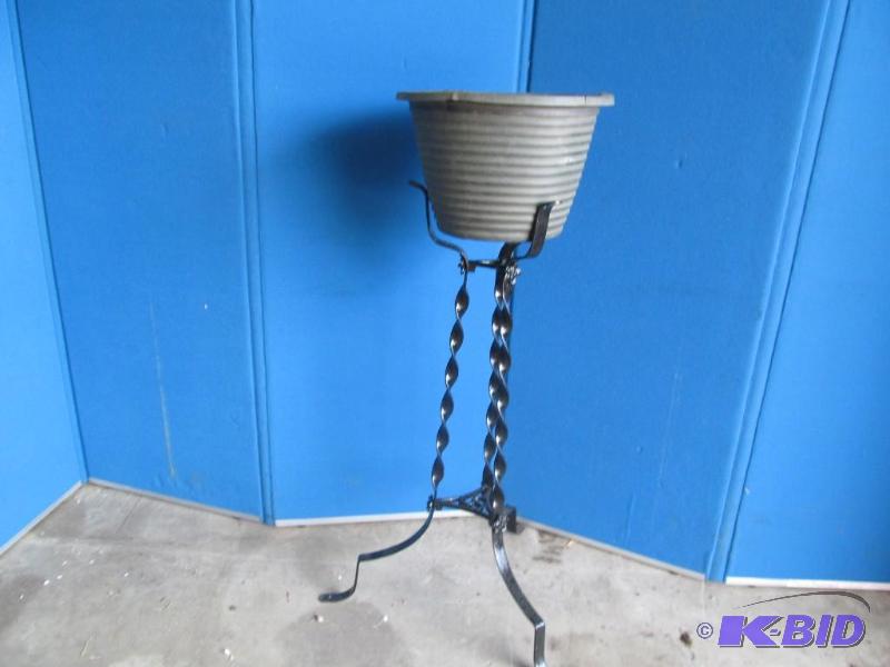 Stand