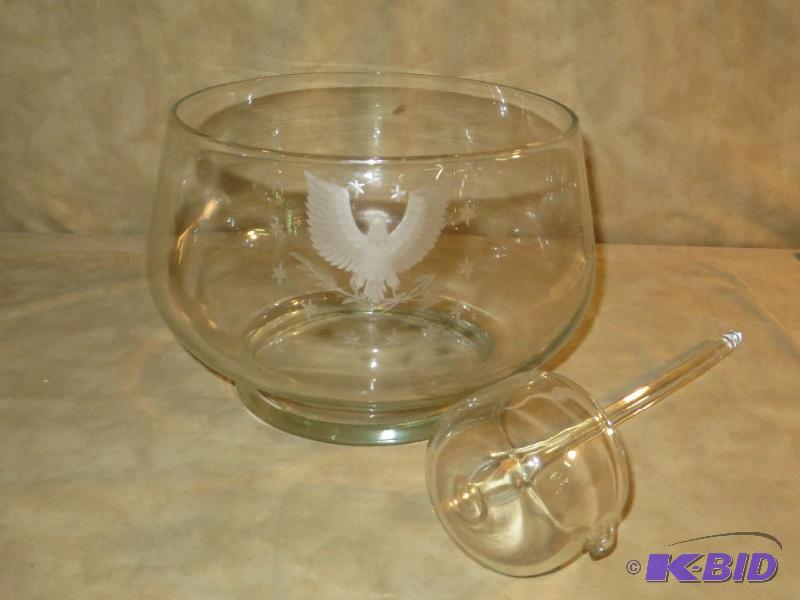 Vintage and unusual etched Glass Pu...