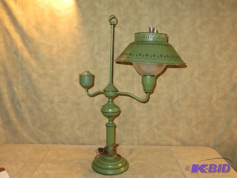 Vintage Lamp, green in excellent co...