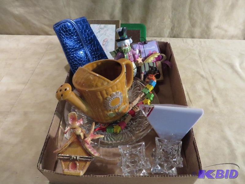 Cute little Bird House to &quotloc...