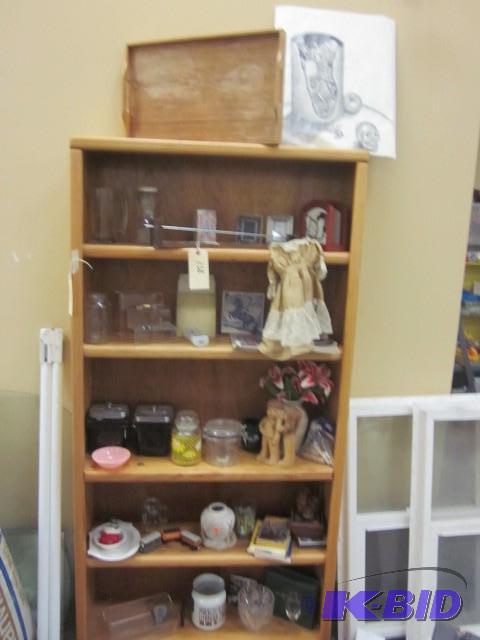 lot 138 image: Large lot of miscellaneous items, a...