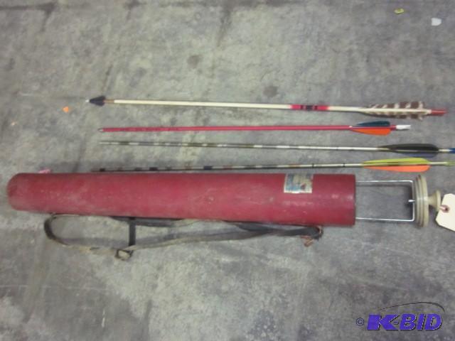 lot 190 image: Vintage Arrow Quiver and arrows....