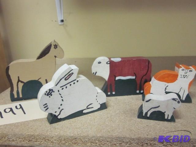 lot 194 image: Lot of wooden farm animals.  ...