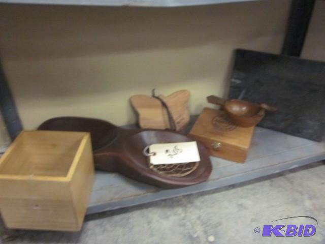 lot 208 image: Shelf of wood items. Shelf is NOT i...