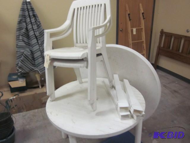 lot 261 image: Lot of (2) plastic tables and chair...