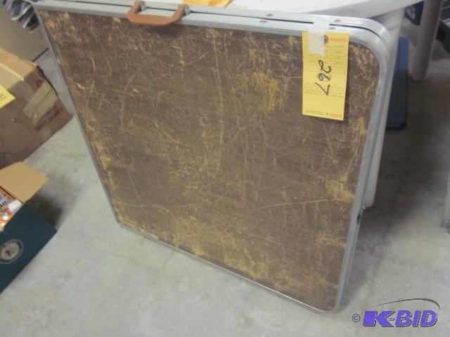 lot 267 image: Fold out 60 inch card table with ha...