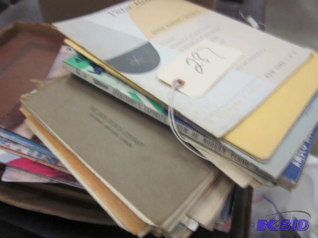 lot 287 image: Lot of old records and sheet music....