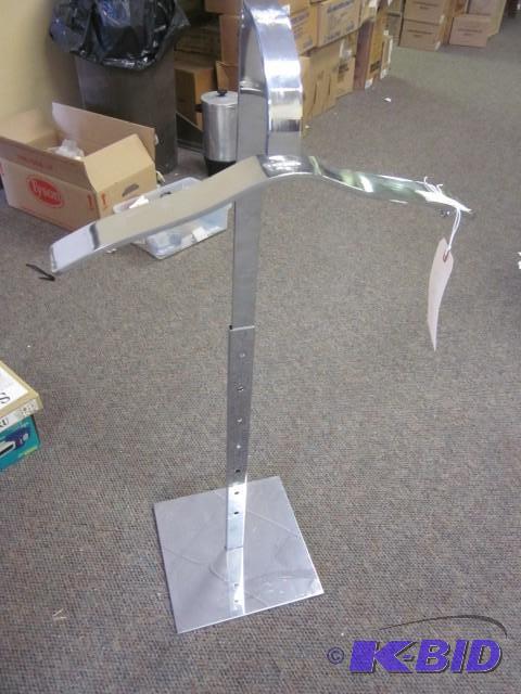 lot 3 image: Clothing rack for display, made of ...