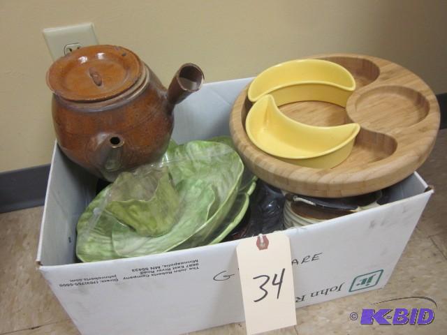 lot 34 image: Large box of miscellaneous ceramic,...