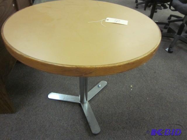 lot 43 image: Metal base 32 inch round wood trim ...