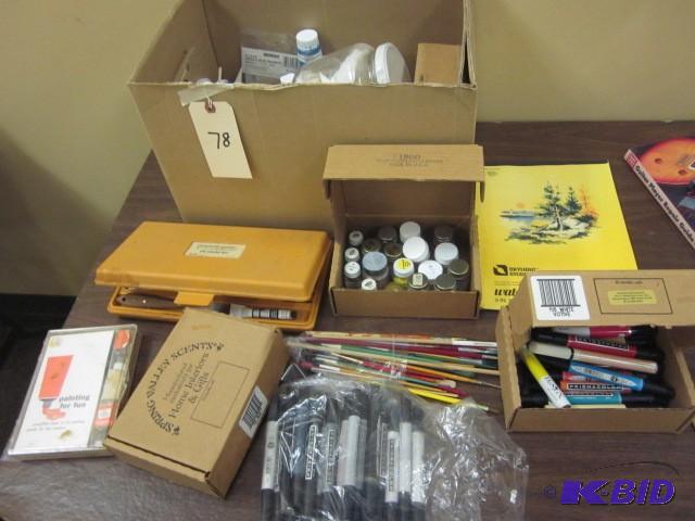lot 78 image: Huge lot of paint supplies, brushes...