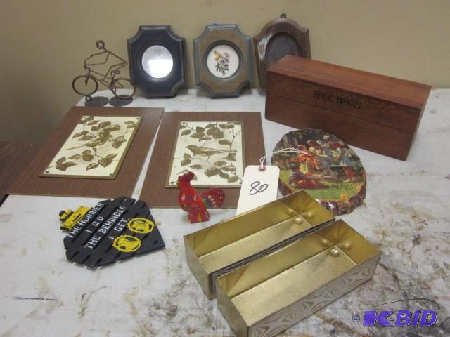 lot 80 image: Mix lot of decor and art....
