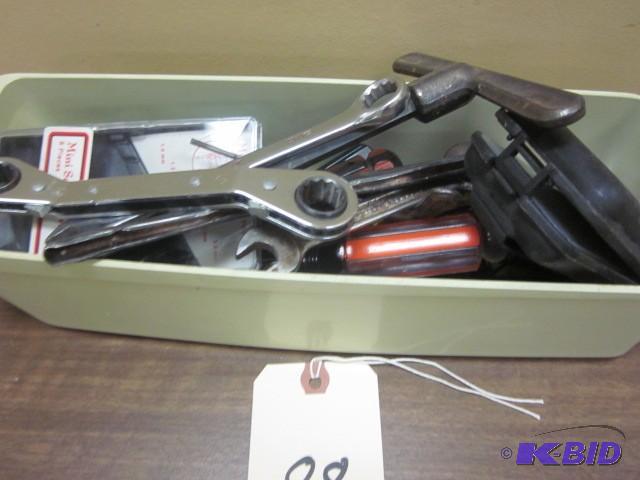 lot 88 image: Lot of tools....