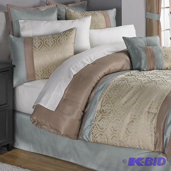 McLeland King 17 piece Bedroom Set