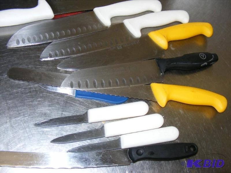 Kitchen Knives with Wall Storage un...
