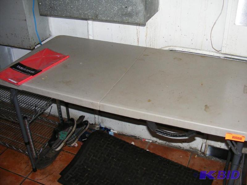 small fold up table, approx 4...