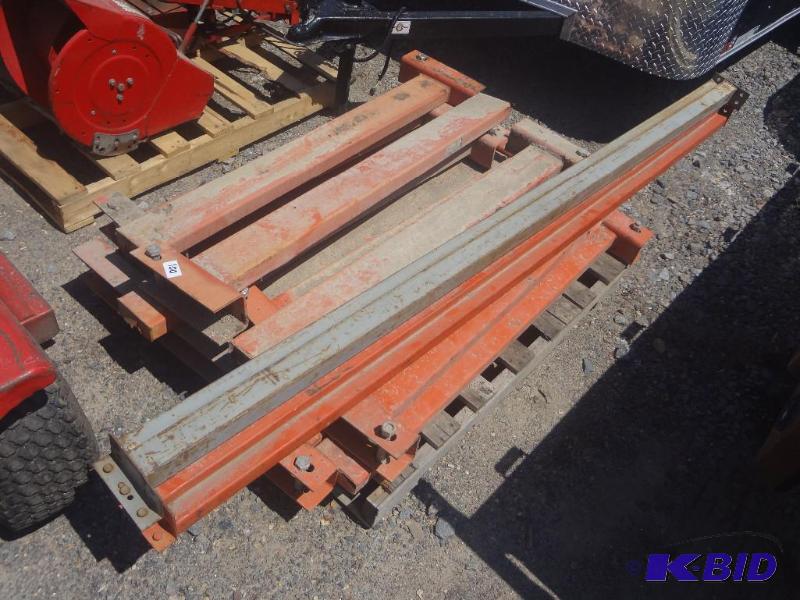 lot 100 image: Pallet Of (2) 9ft Pallet Rack Cross...