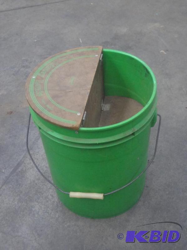 lot 108 image: 5-Gallon Fishermans Pale...