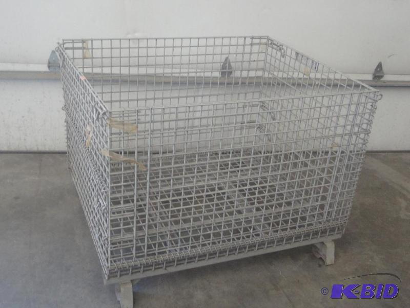 lot 120 image: Industrial Steel Collapsible Pallet...