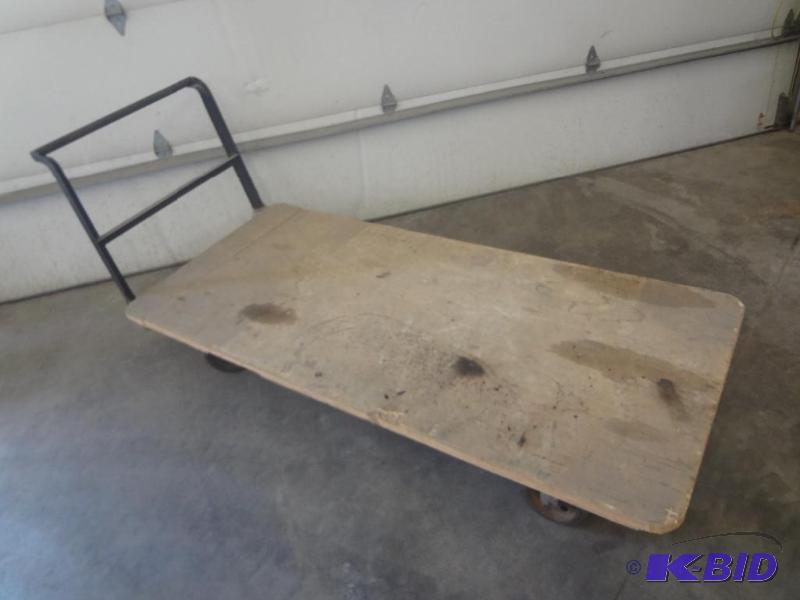 lot 121 image: Heavy Duty 7ft Warehouse Cart...