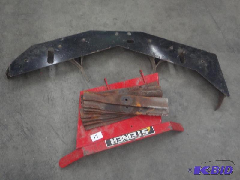 lot 17 image: Lot Of Lawn Mower Blades & Part...