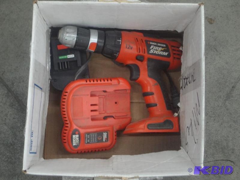 lot 41 image: Black & Decker 12Volt Cordless ...