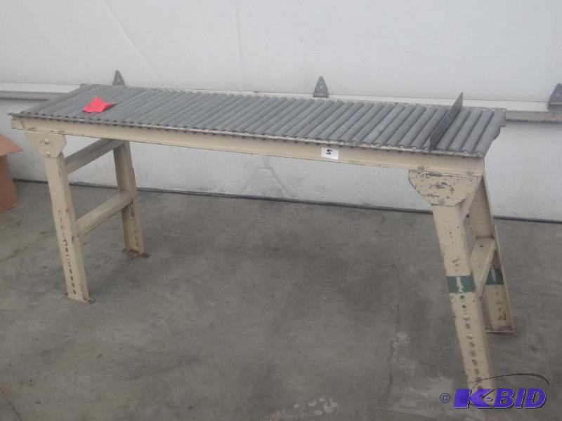 lot 5 image: 6ft Adjustabe Industrial Roller Tab...