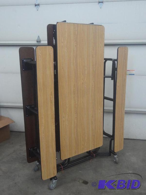 lot 76 image: UL Model UFBE328697 Folding Rollin...