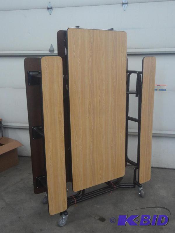 lot 78 image: UL Model UFBE328697 Folding Rollin...