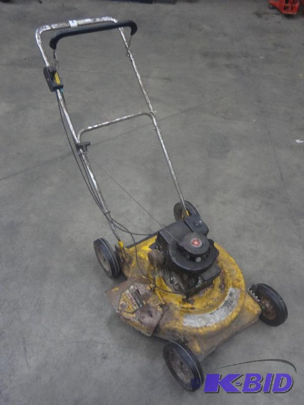 lot 84 image: Coast To Coast 21" Mower For P...