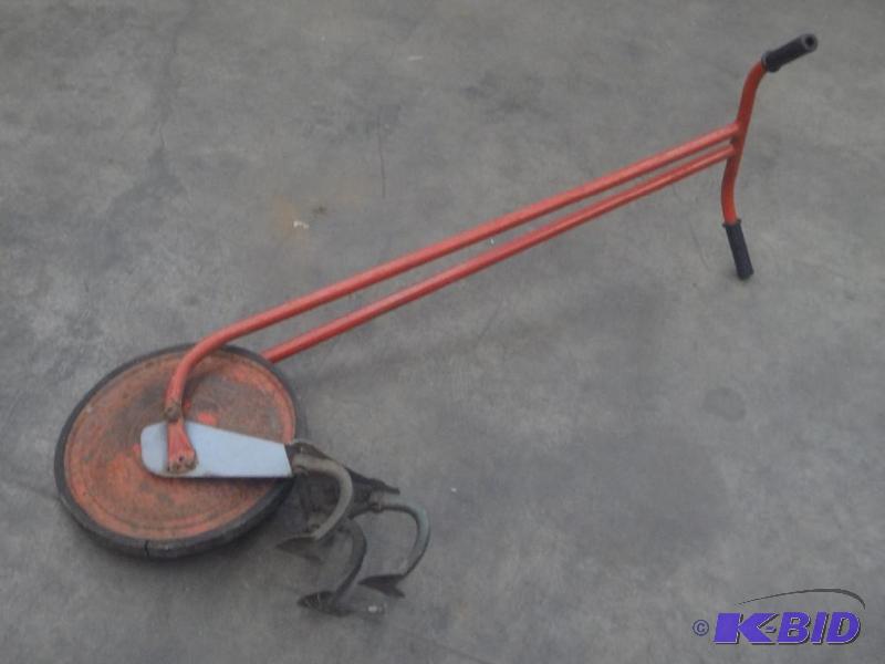 lot 96 image: Vintage Cultivator Tool...