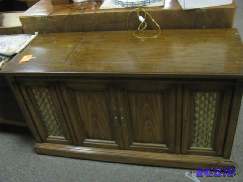 vintage Magnavox Stereo CabinetHi-...