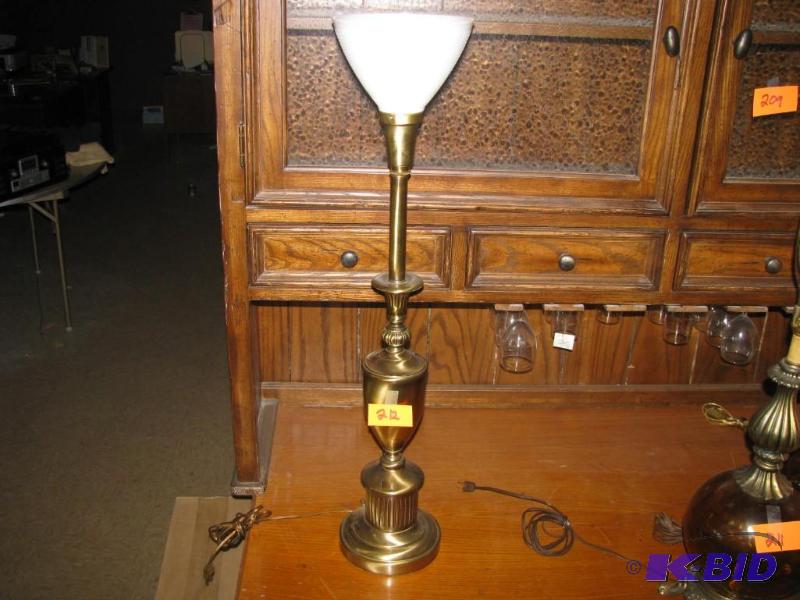 vintage brass Stiffel lamp with whi...