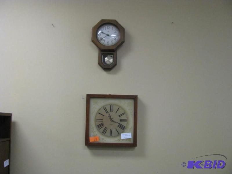 two vintage clocks Kirsch and Elgin...
