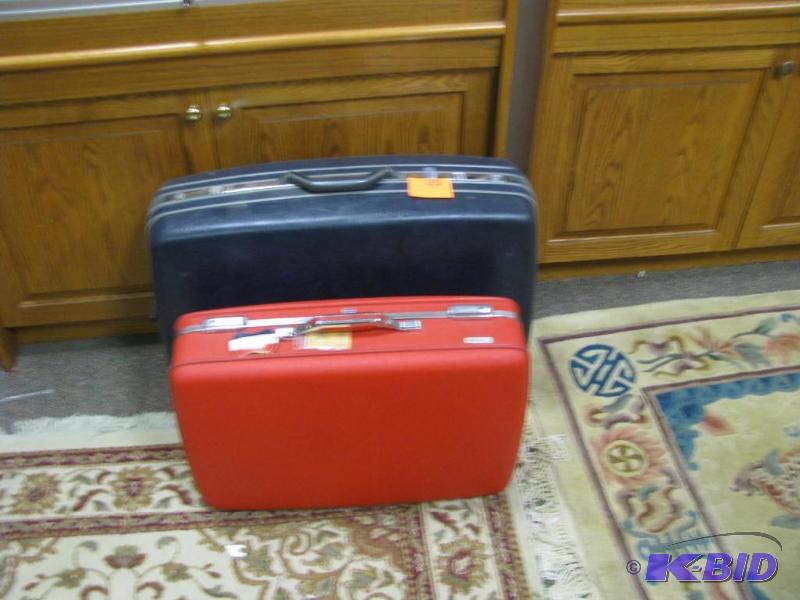 two vintage hard body suitcases Ame...