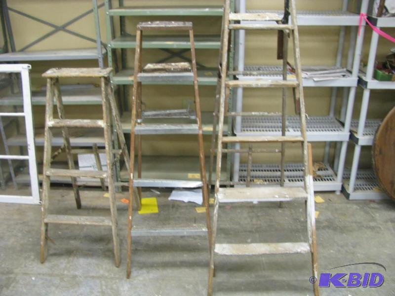 4 wooden ladders, great for garden ...