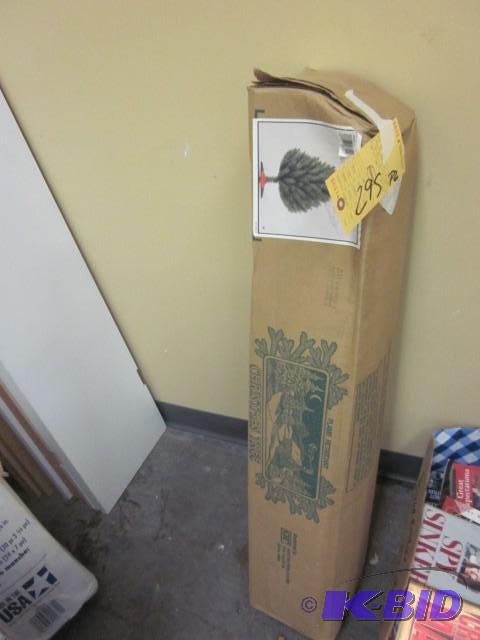 4 foot Christmas tree in box....